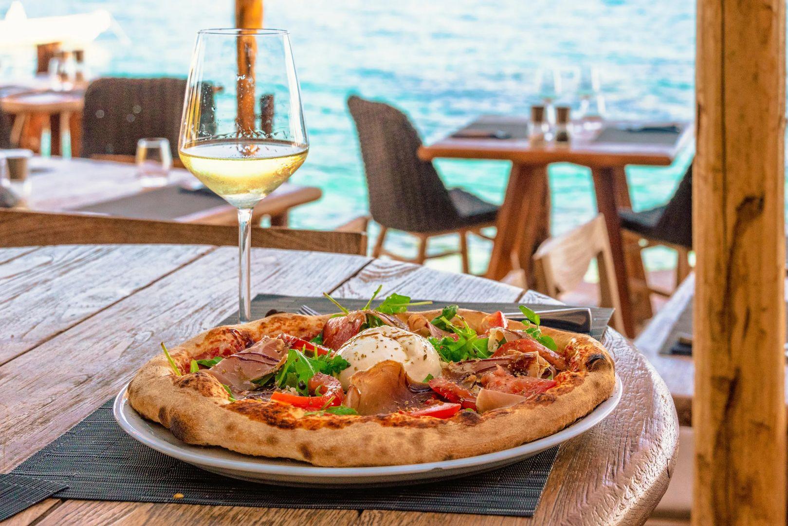 Restaurant en bord de mer à Olmeto plage